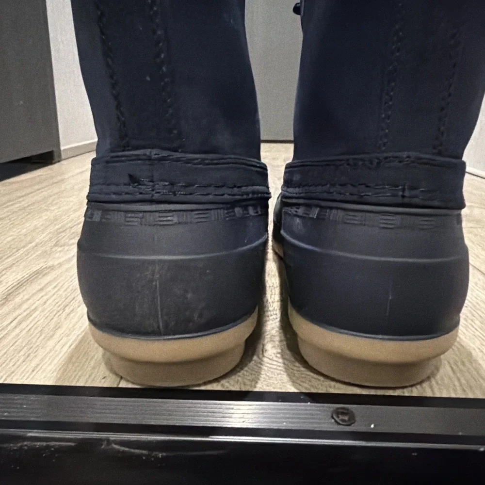 Tommy Hilfiger Women's Mysty Boots Snow Rain Size 8 Navy